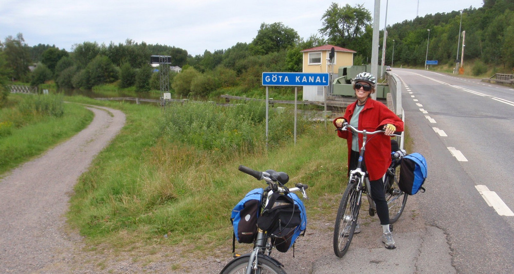 Dennis and Terry Struck bicycle toured Sweden's G&ouml;ta Kanal.